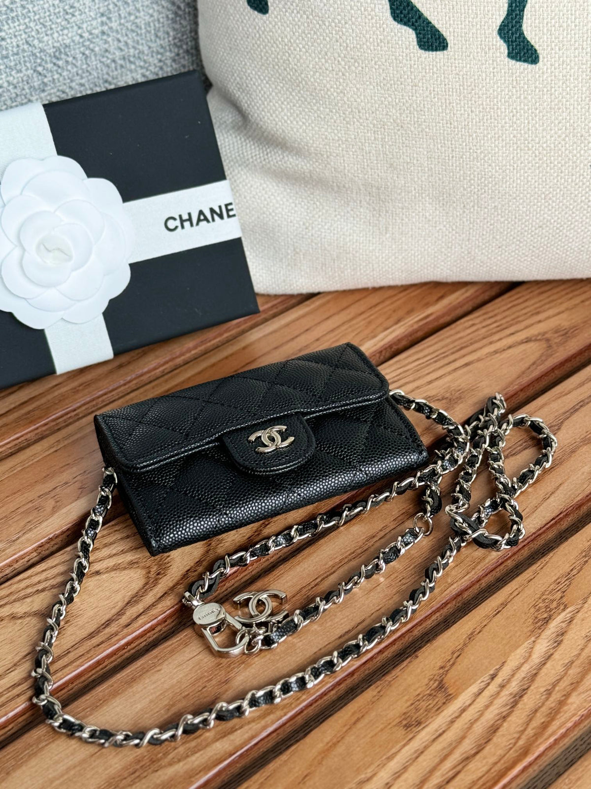 C*C 24 Classic Wallet On Chain 11cm Black Sliver Metal Caviar