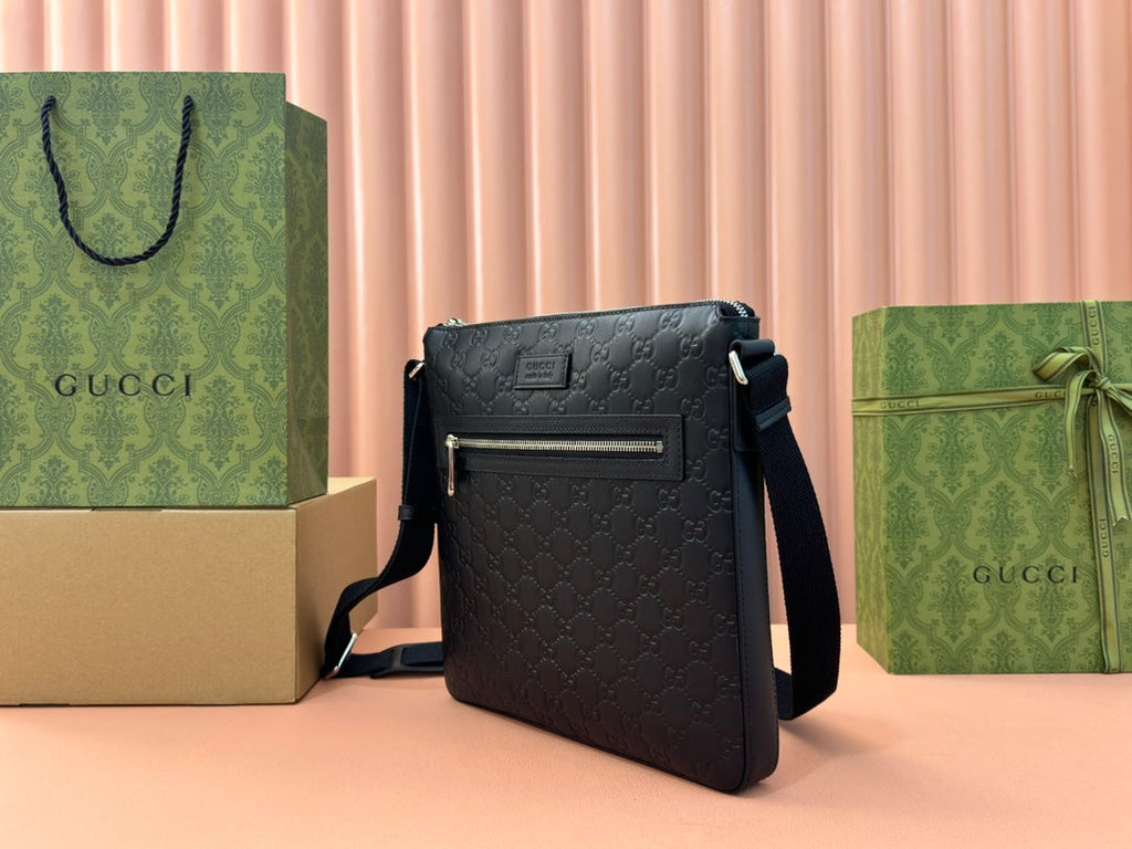 G*cci Signature Messenger Bag Black Cowhide