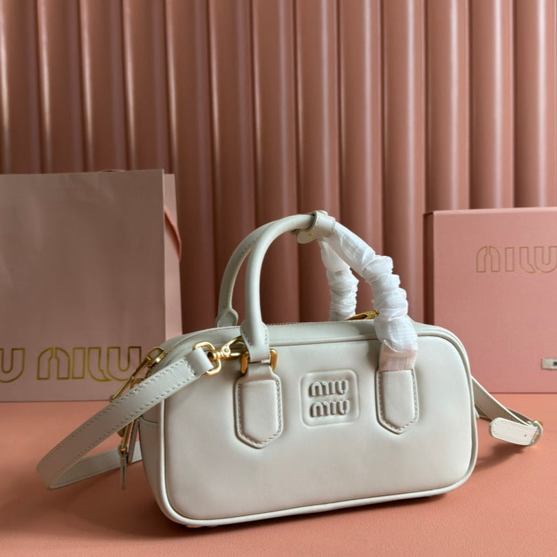 ARCADIE BAG CALFSKIN EMBOSSED LOGO