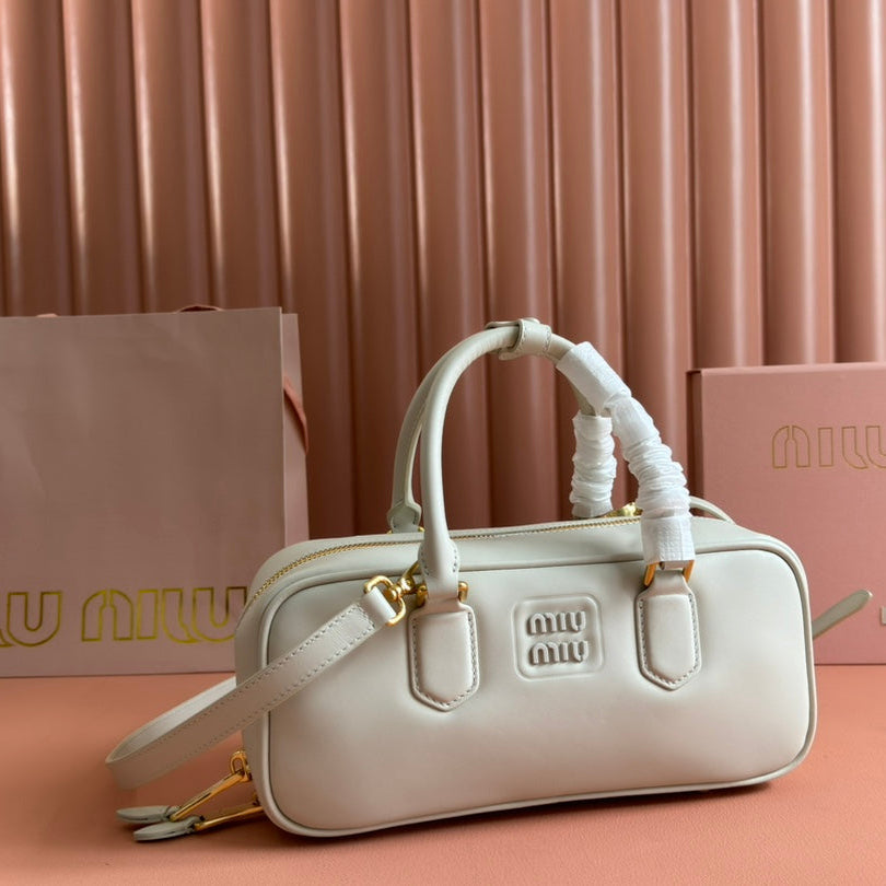 ARCADIE BAG CALFSKIN EMBOSSED LOGO