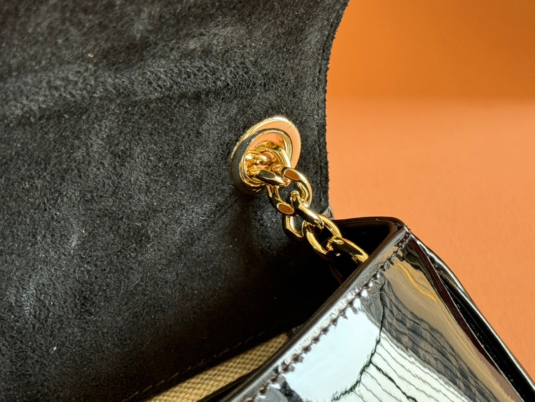 G*cci Blondie Bag Patent Leather