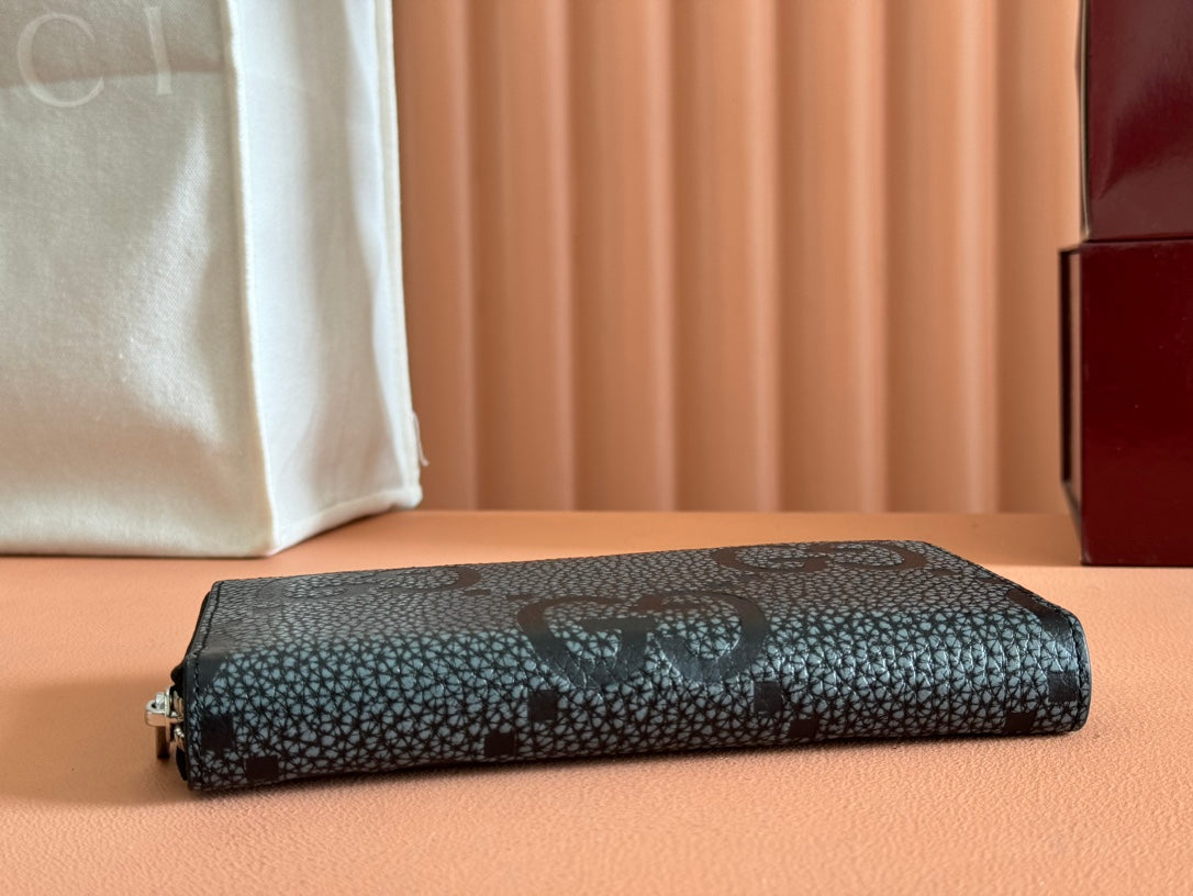 G*cci Long Wallet Grey mix Black Leather