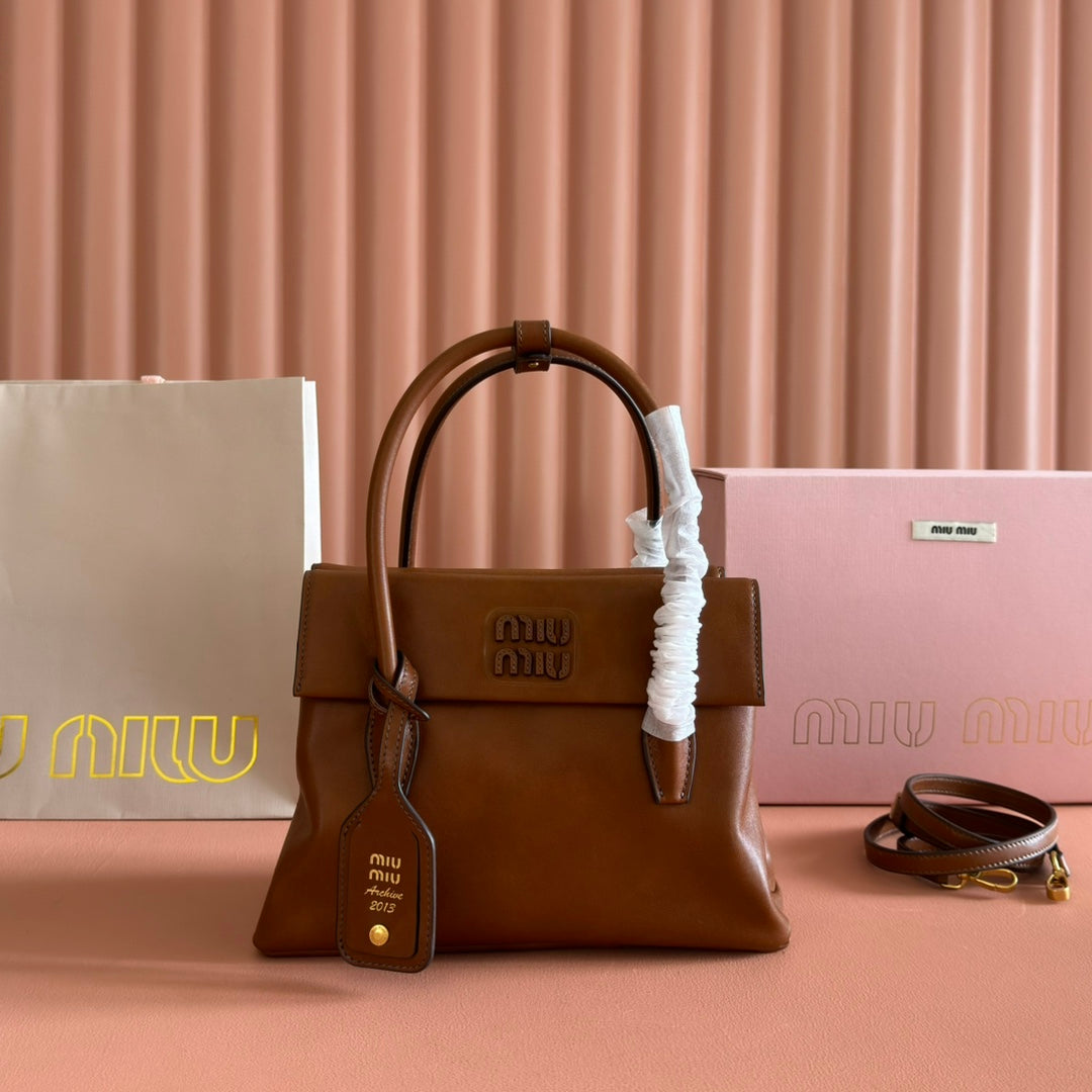 M*u Solitaire Bag Calfskin