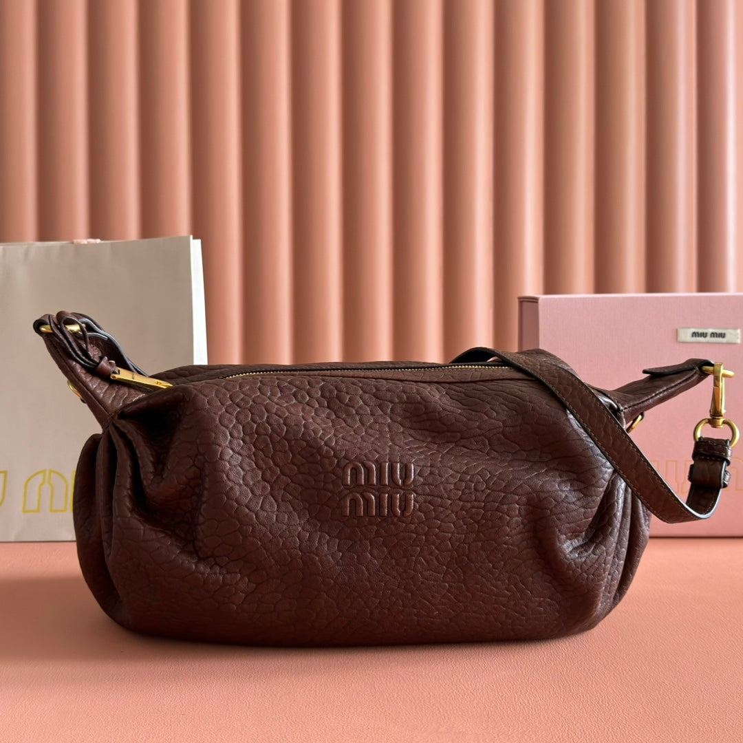 M*u 25ss Shoulderbag Embossed Lambskin