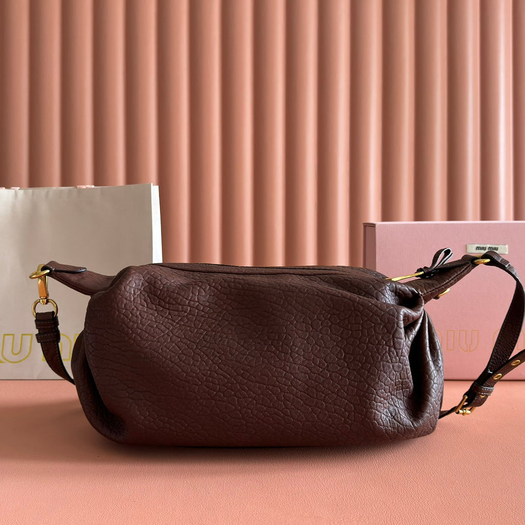 M*u 25ss Shoulderbag Embossed Lambskin