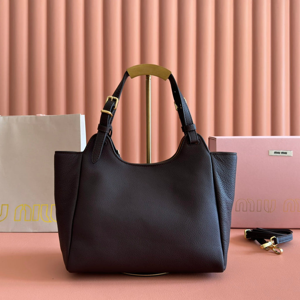 M*u 25ss Leather Bucket Bag Grain Leather