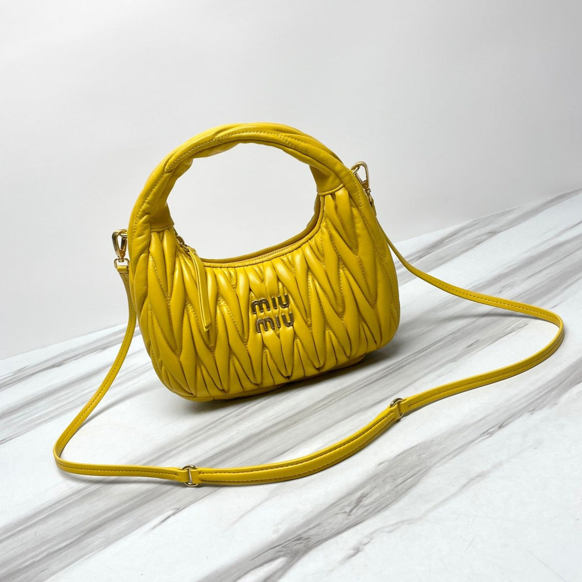 MIUWANDER HOBO MATELASSE LEATHER