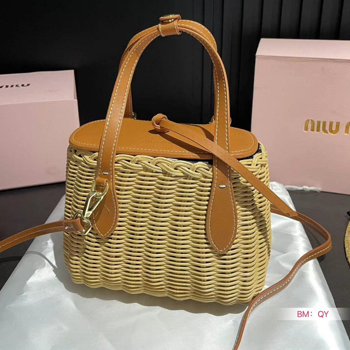 BASKET BAG WICKER LEATHER