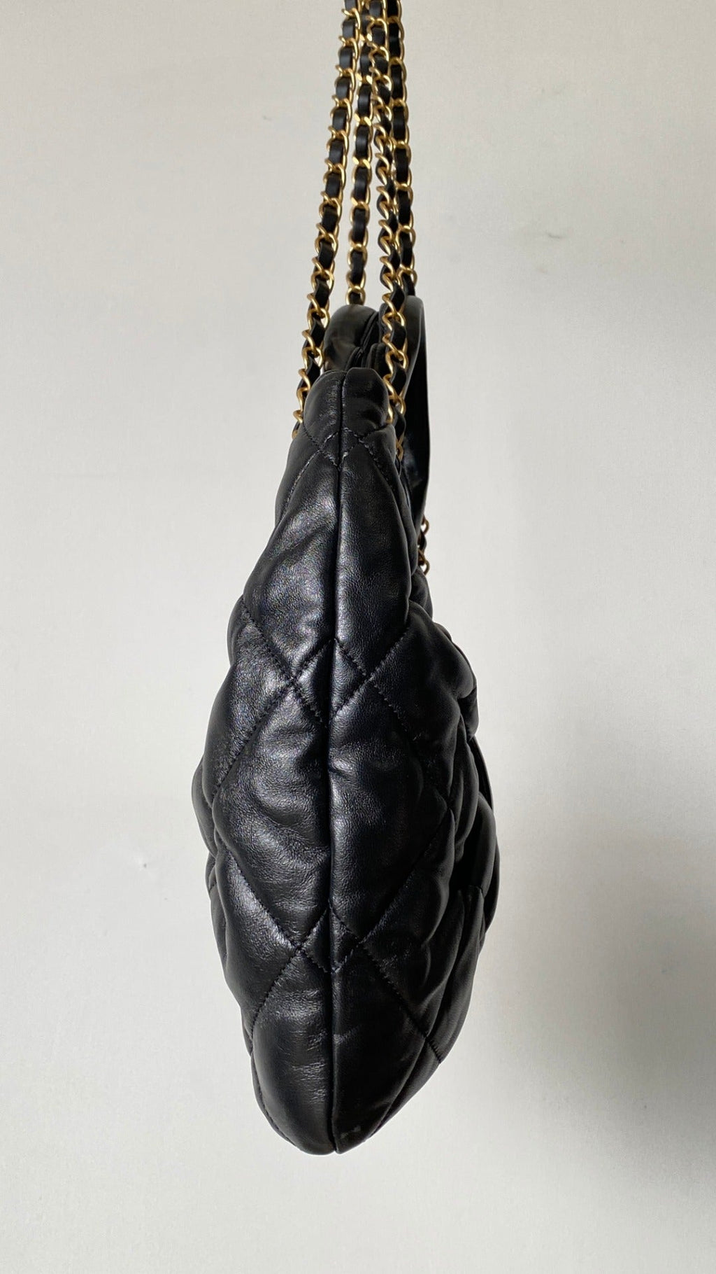 C*C 25 AW Bow Bag Shiny Lambskin