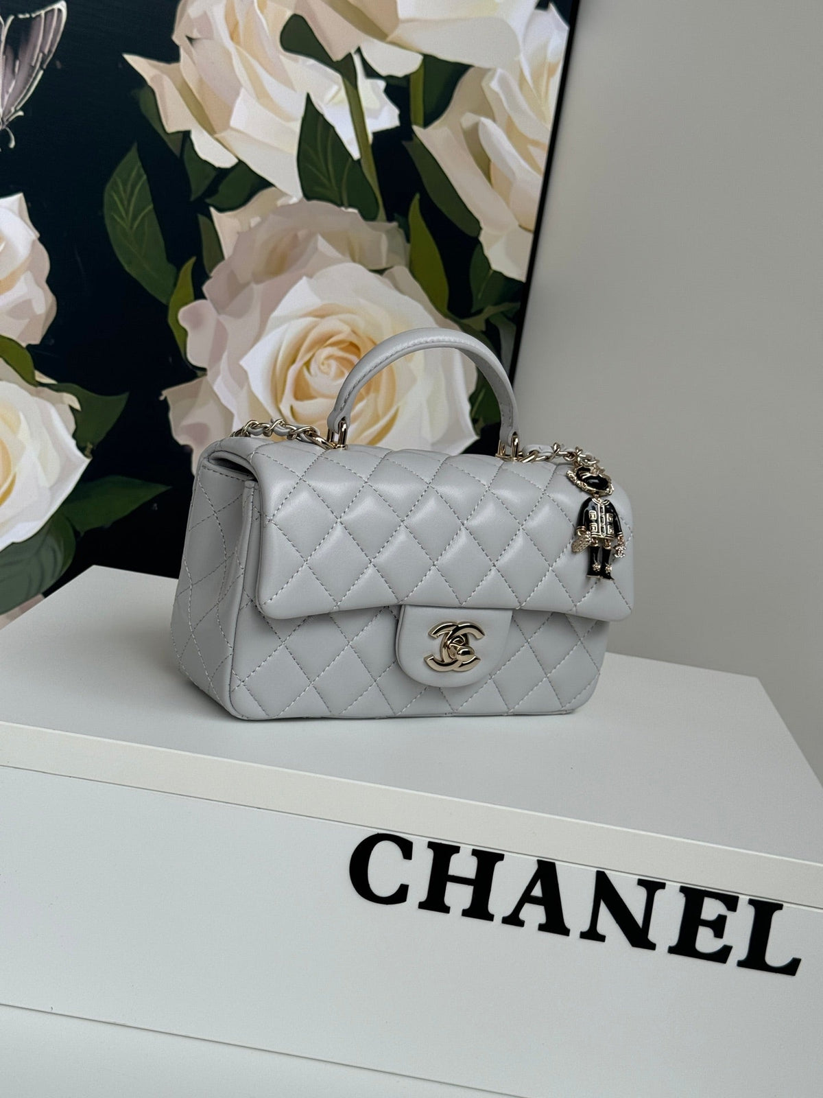 24C FLAP BAG TOP HANDLE CALFSKIN