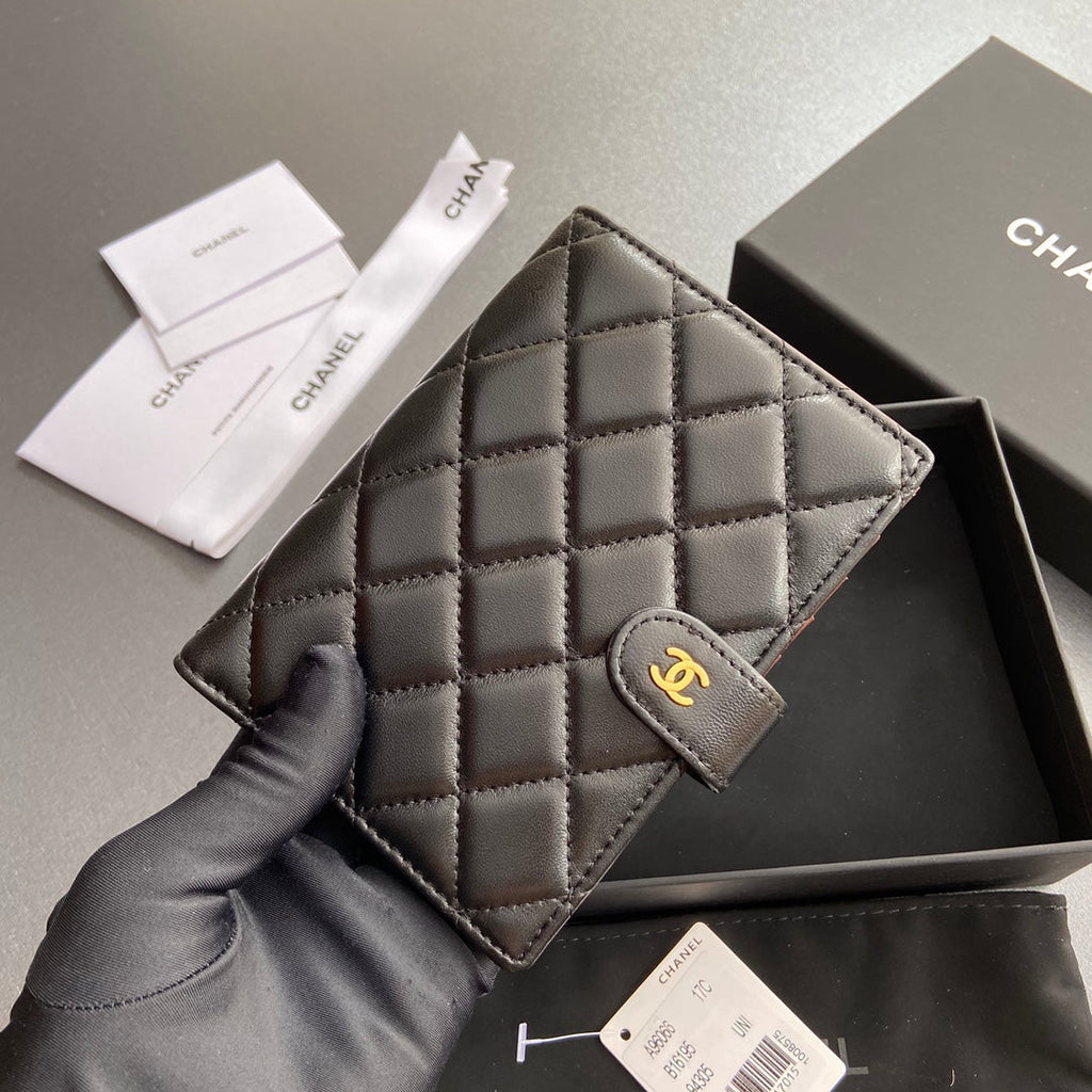 C*C 96066 Compact Wallet Black Sheepskin GHW