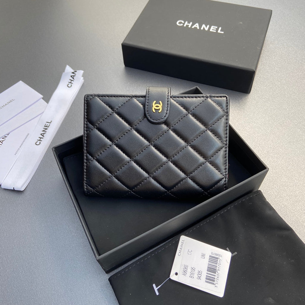C*C 96066 Compact Wallet Black Sheepskin GHW