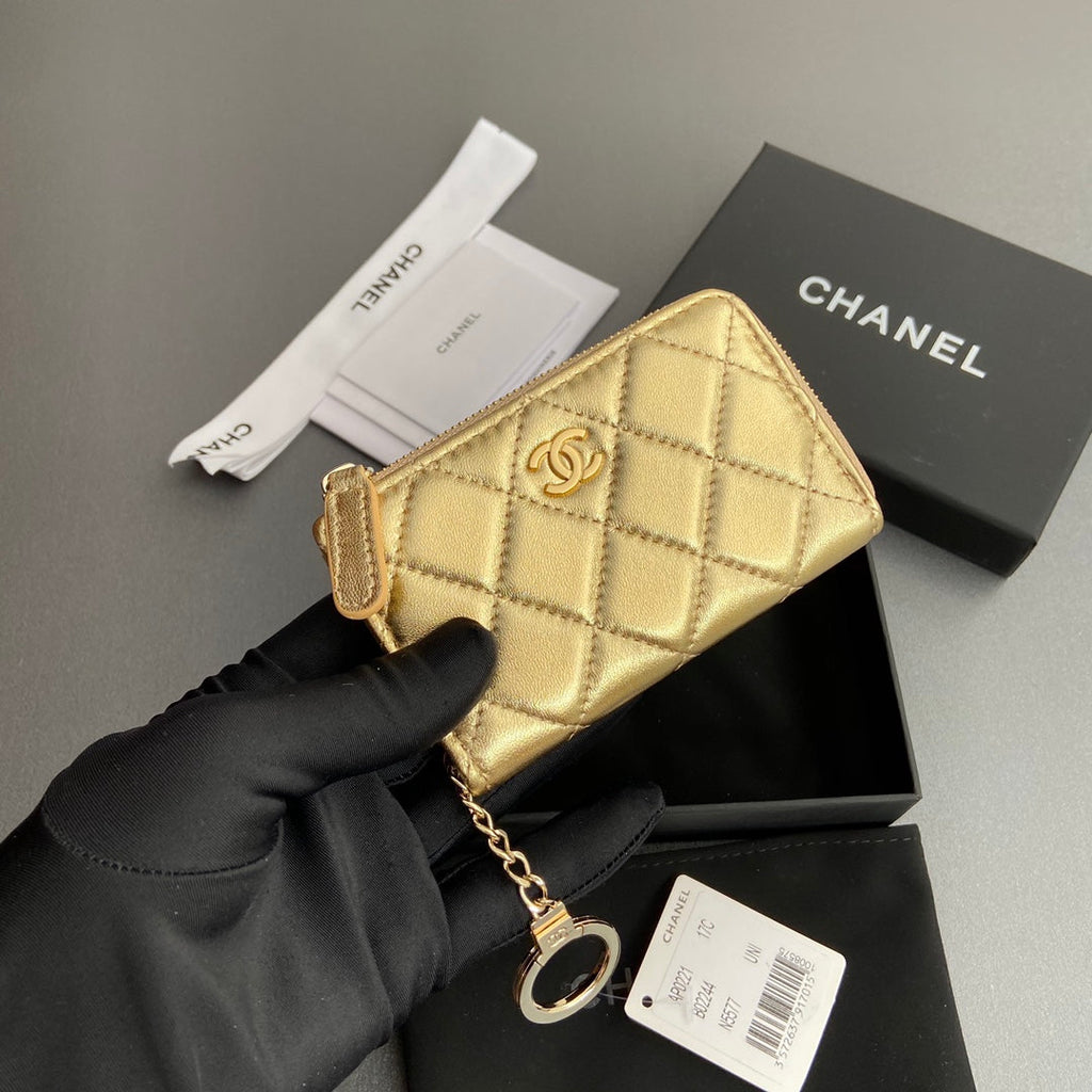 C*C Hook & Chain Zipper Card Holder Gold Sheepskin GHW