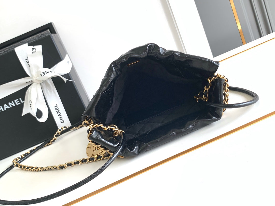 24a C*C 22 hobo bag 20cm black lambskin pearl gold hardware