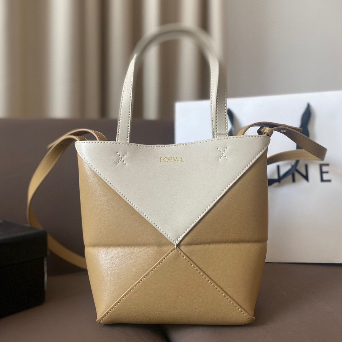 L*E PUZZLE FOLD TOTE SHINY CALFSKIN