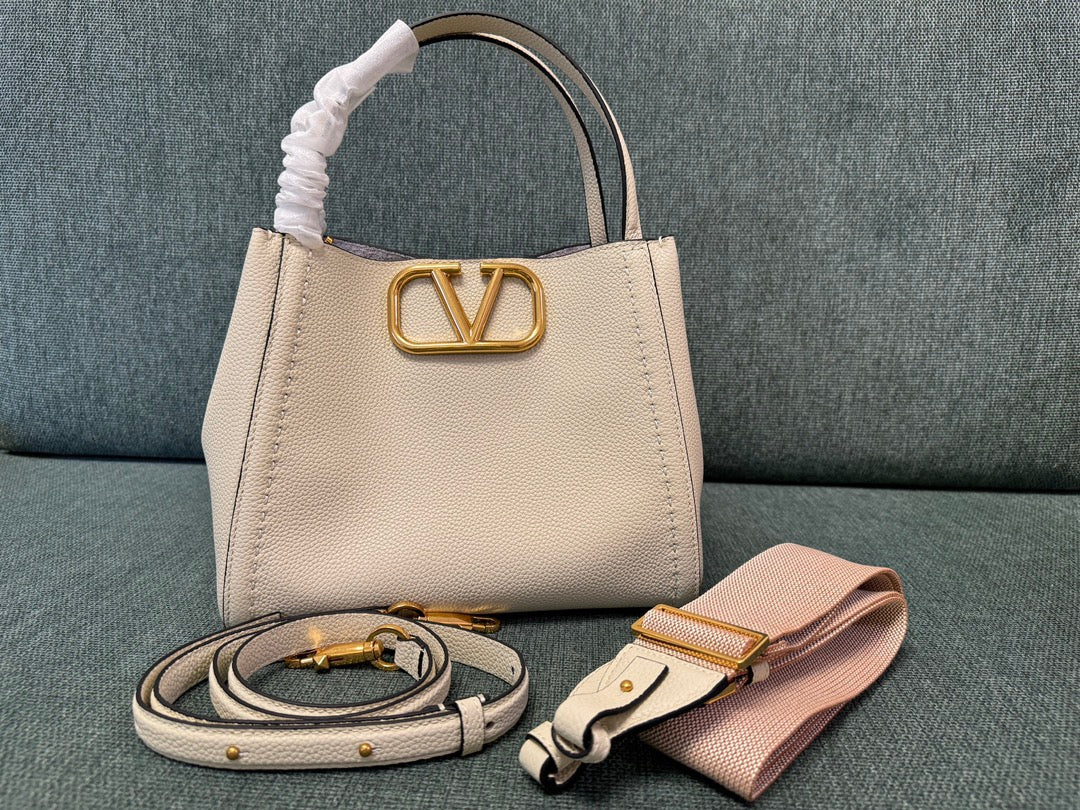 V*lentino small handbag light beige calfskin
