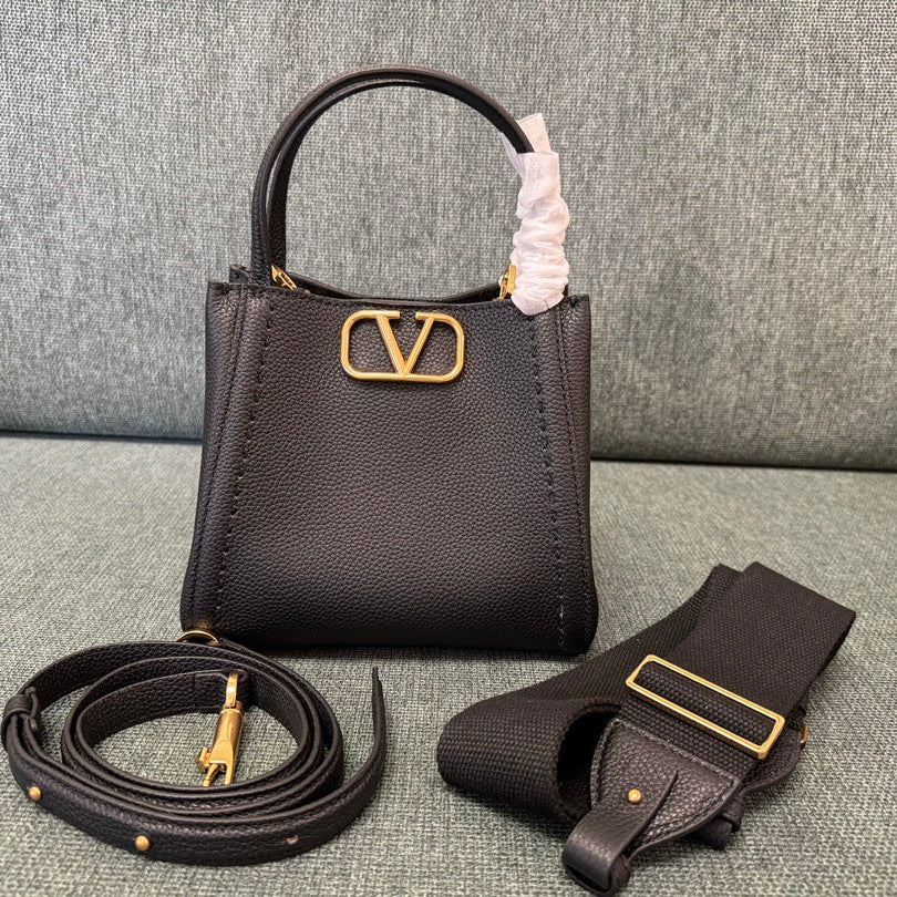 V*lentino handbag calfskin