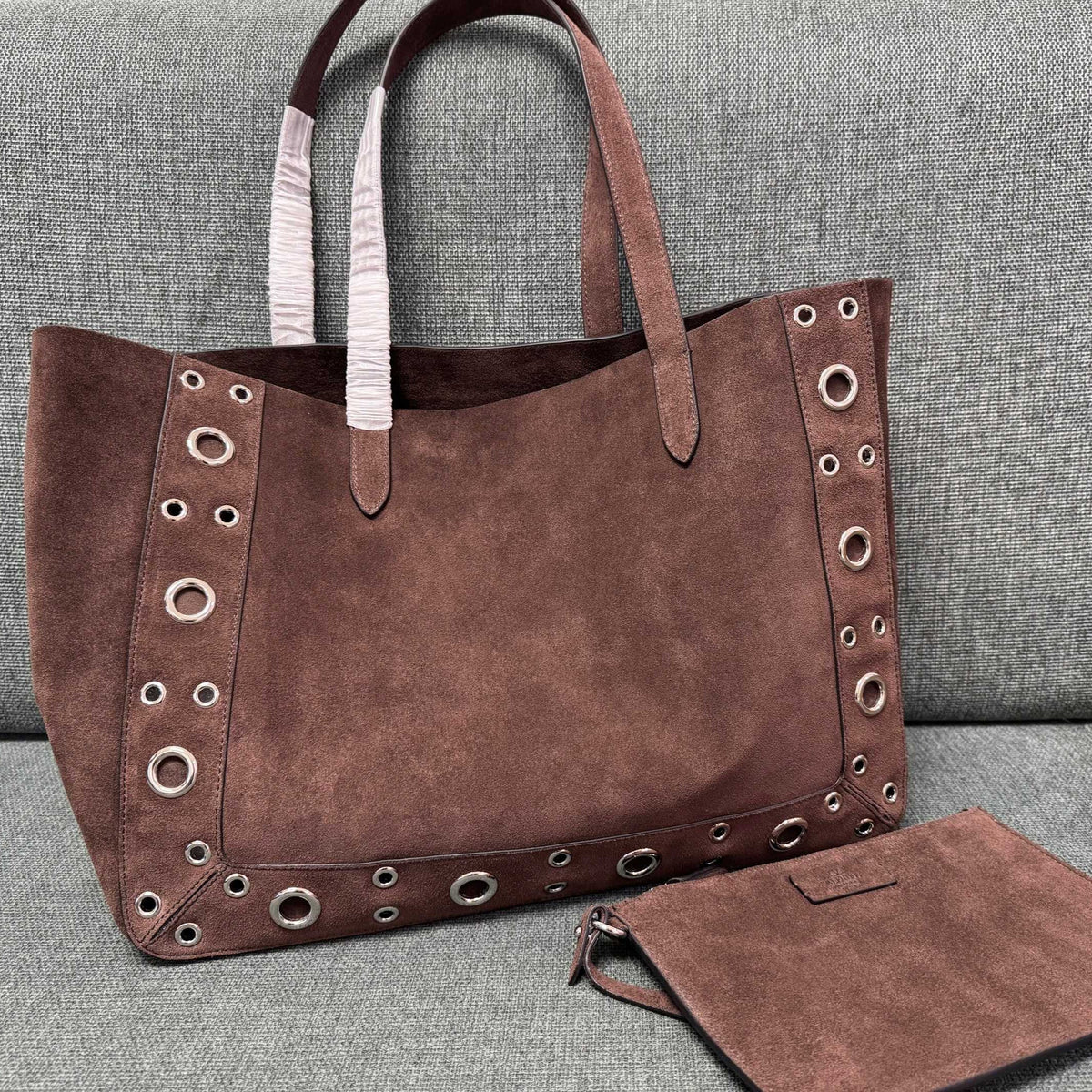 V*lentino G*ravani tote dark brown suede