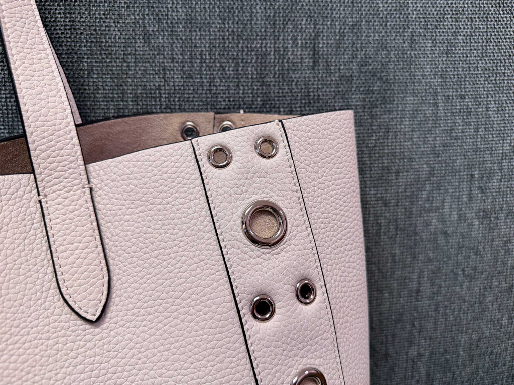 V*lentino G*ravani tote white cowhide