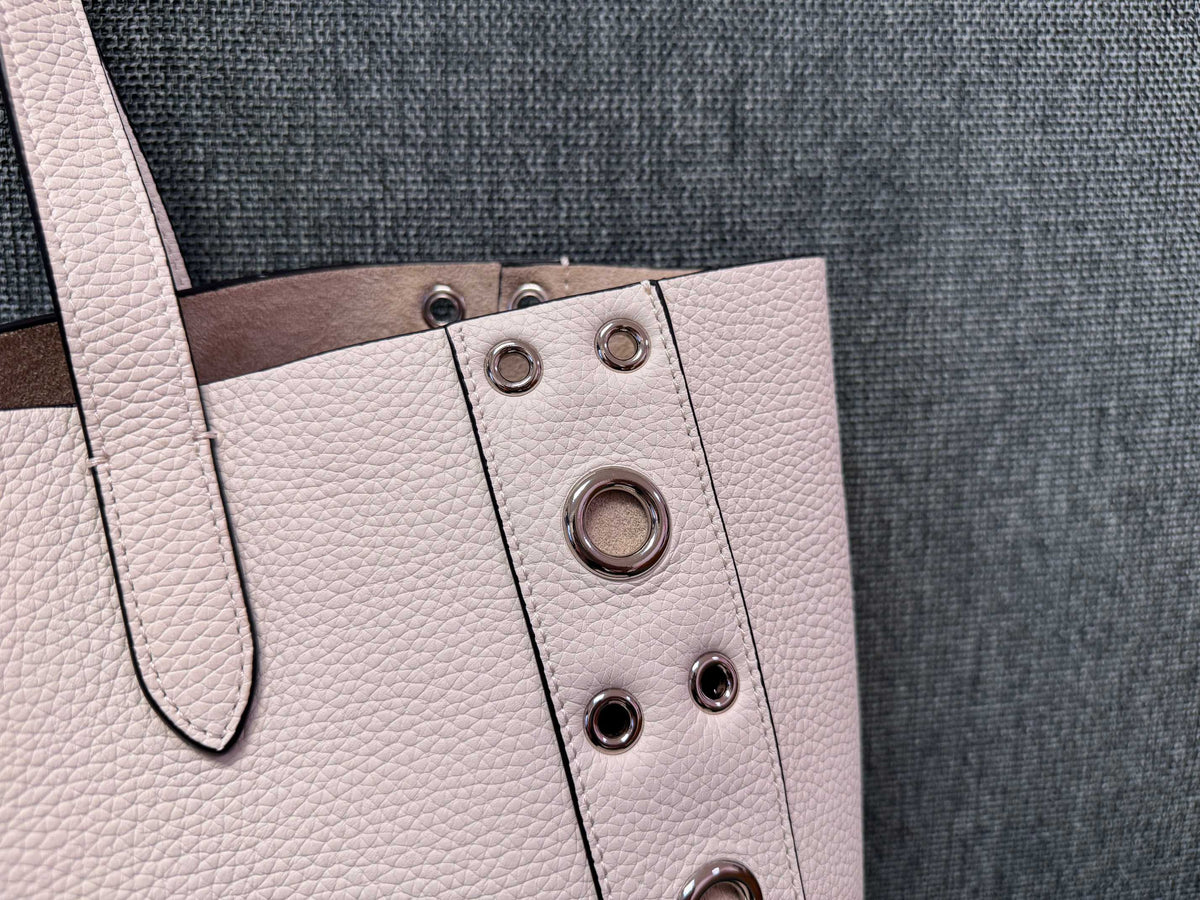 V*lentino G*ravani tote white cowhide