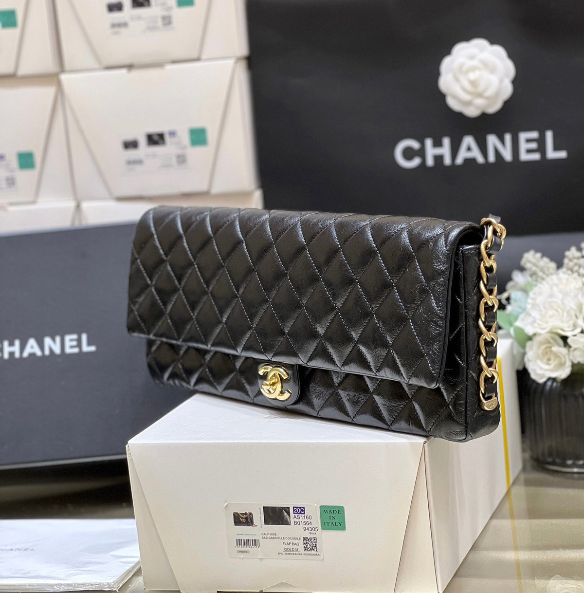 Ch*nel 24A MAXI Baguette Clutch Black Sheepskin