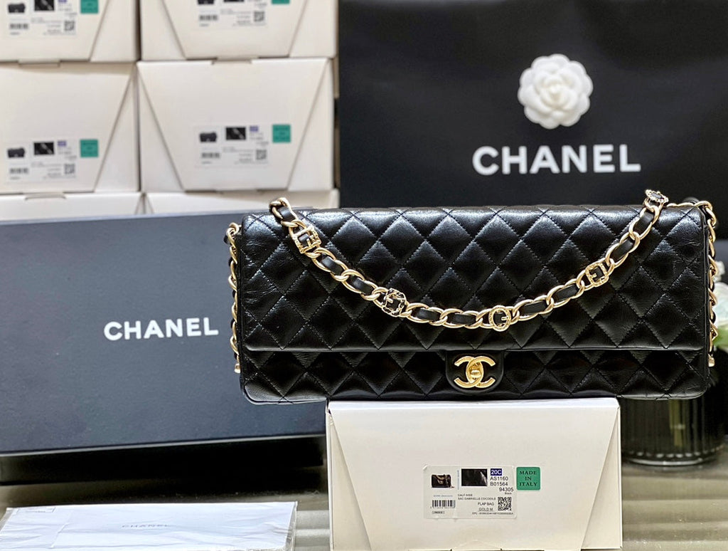 Ch*nel 24A MAXI Baguette Clutch Black Sheepskin