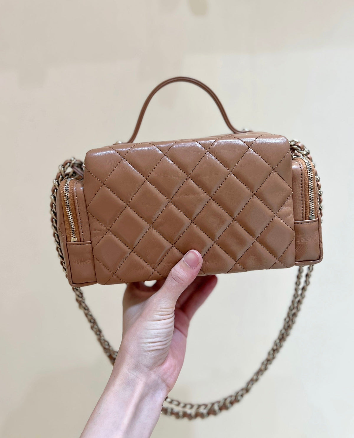 C*C 24K Handle Camera Bag Lambskin Light GHW