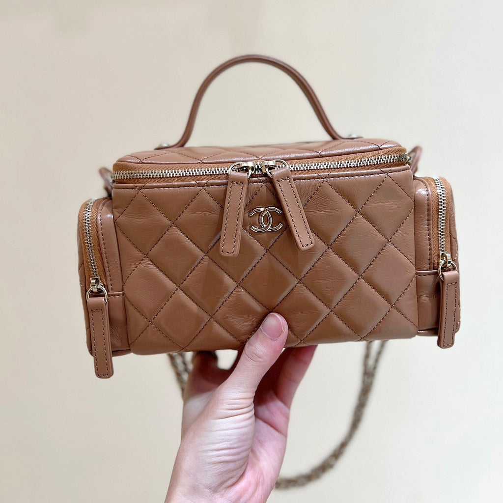 C*C 24K Handle Camera Bag Lambskin Light GHW