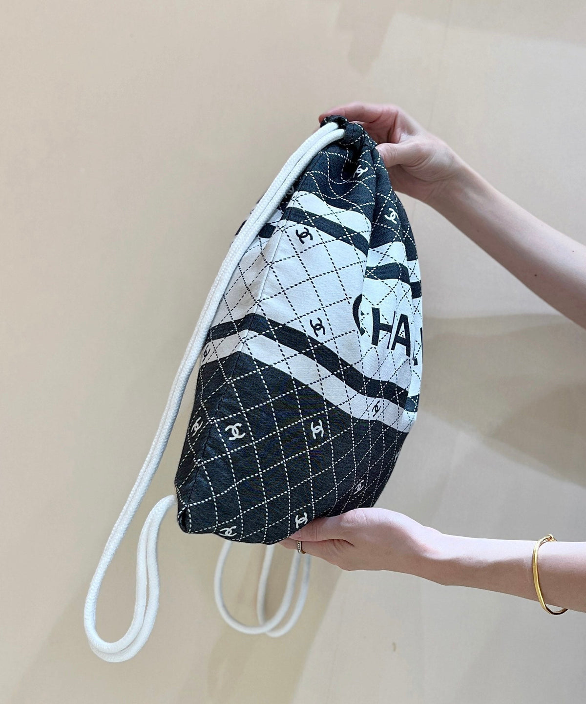 C*C 24P Holiday Beach Backpack Black White Silk Fabric