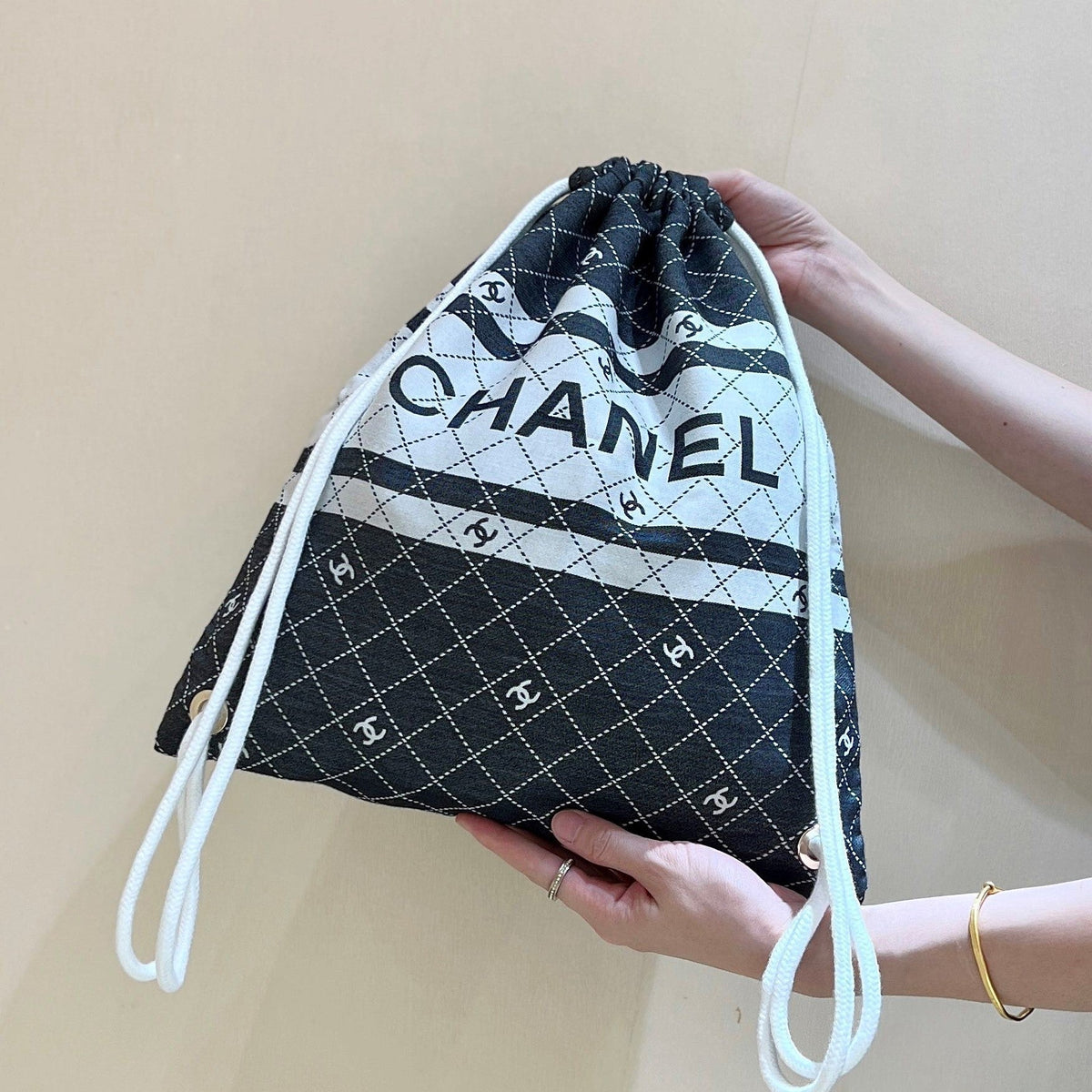 C*C 24P Holiday Beach Backpack Black White Silk Fabric