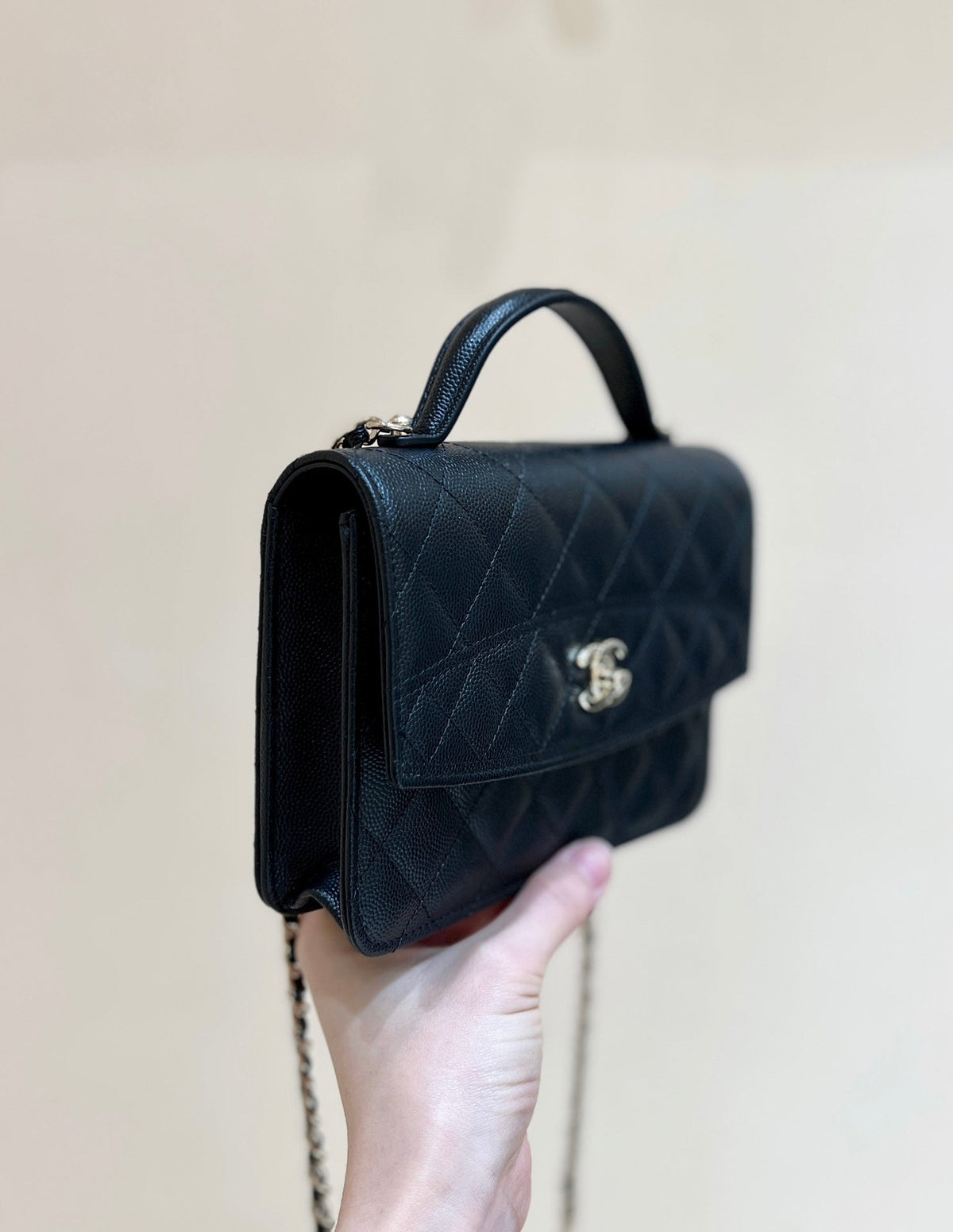 25C Mini Woc 18cm Black Grained Calfskin Gold Hardware