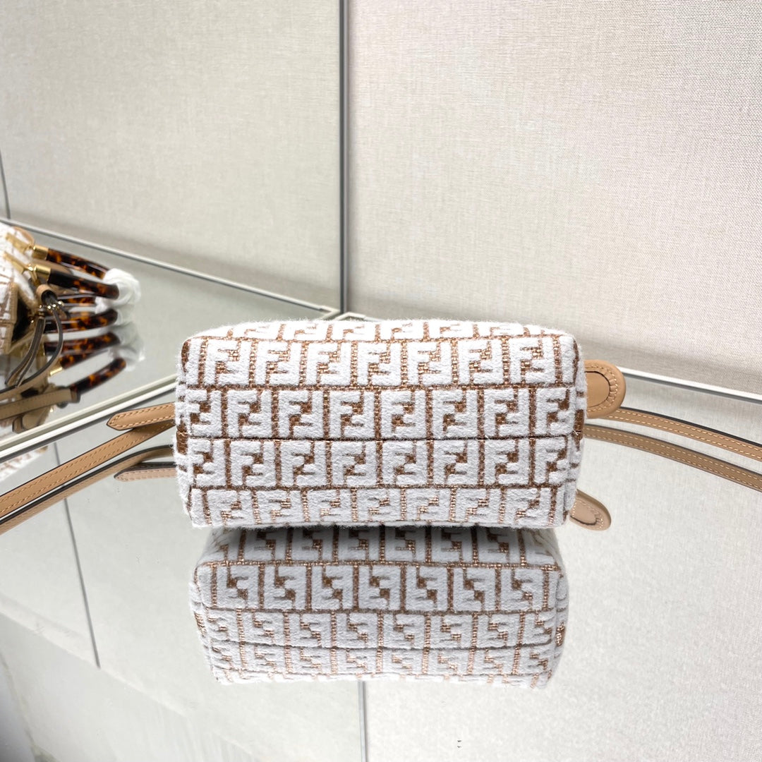 BY THE WAY WOOL RAFFIA CALFSKIN TRIM