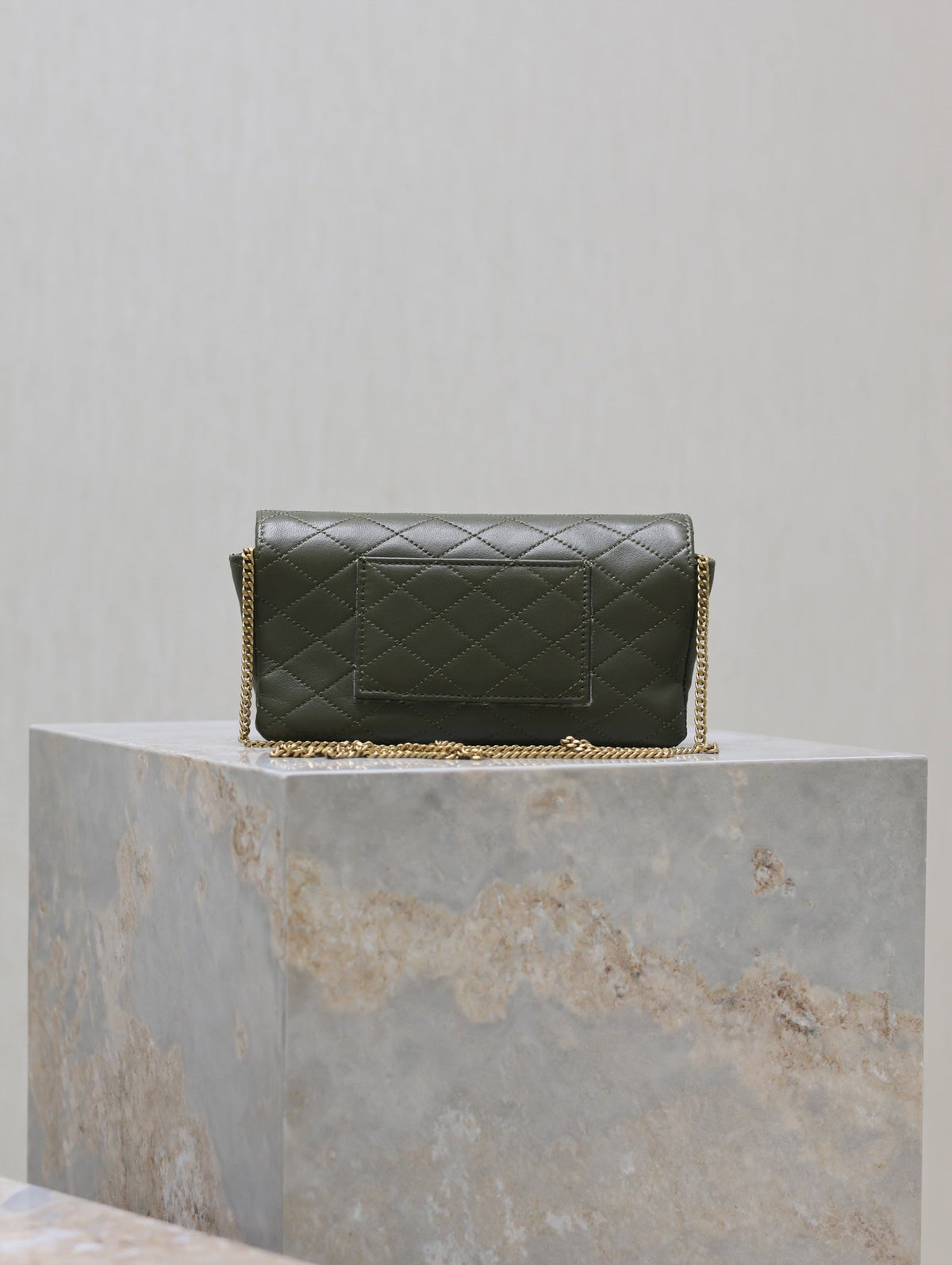 Gaby Phone Bag 19cm Olive Green Quilted Leather