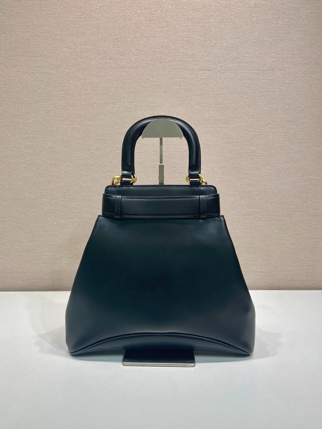 Pr*da 2026 Etude Tote Bag 31cm Black Calfskin