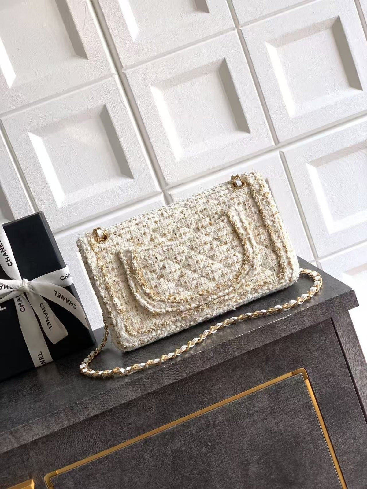 Ch*nel 2026 Quilted Rectangular Flap Bag 25cm White Gold Tweed Leather