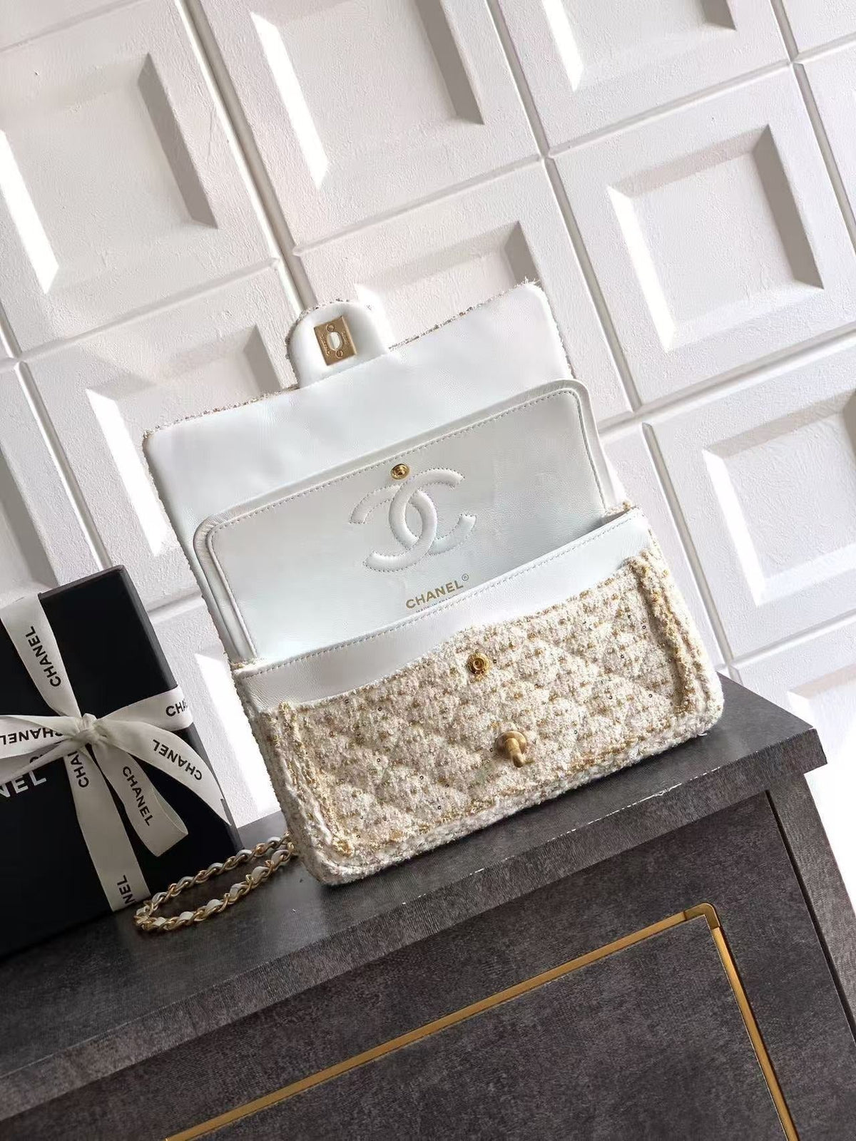 Ch*nel 2026 Quilted Rectangular Flap Bag 25cm White Gold Tweed Leather
