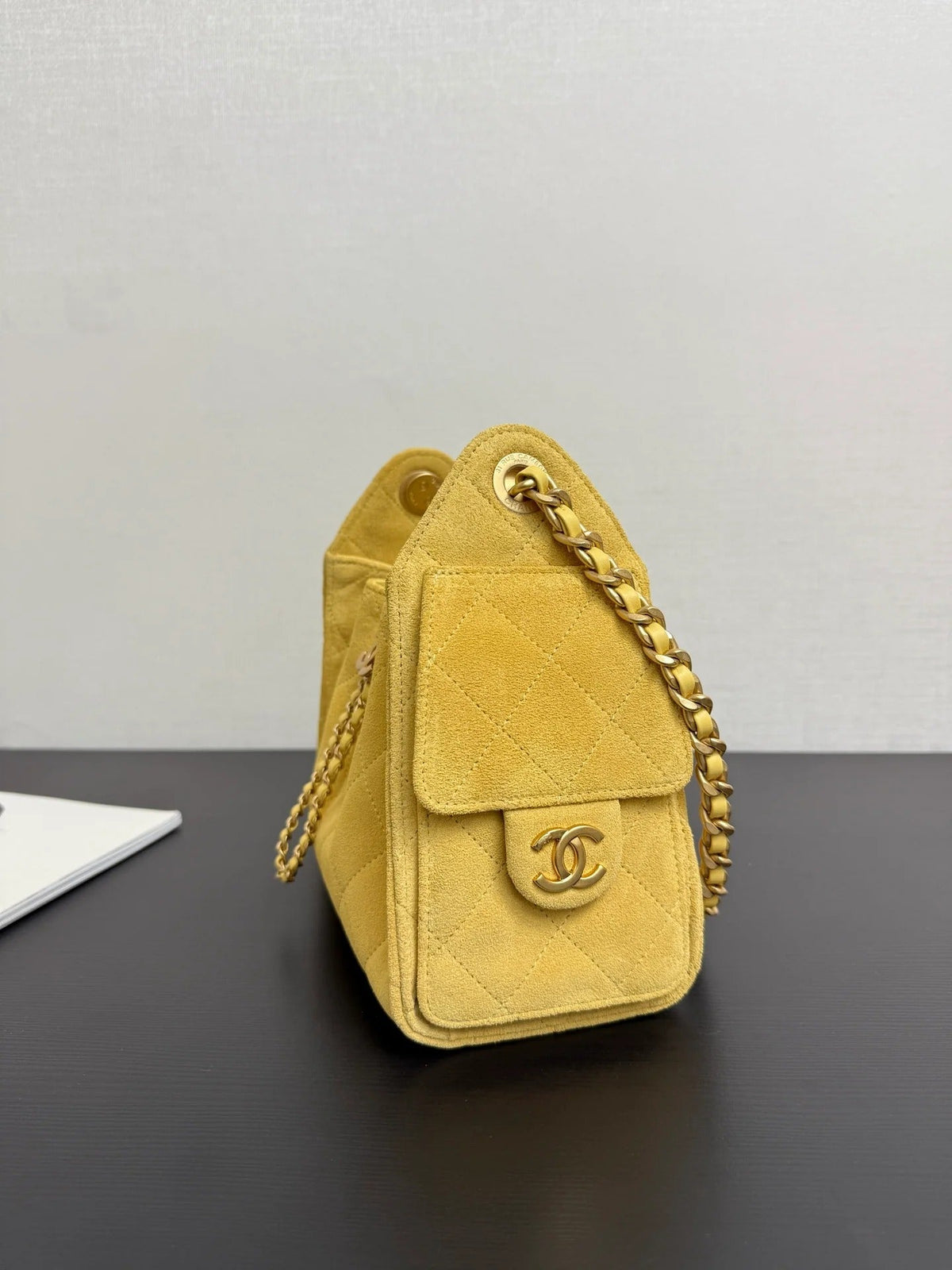 Ch*nel 2026 Hobo Bag 22cm Yellow Suede