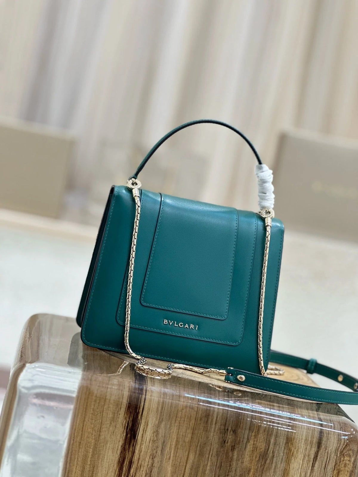 B*lgari 2025 Serpenti Forever Bag 18cm Emerald Green Calfskin