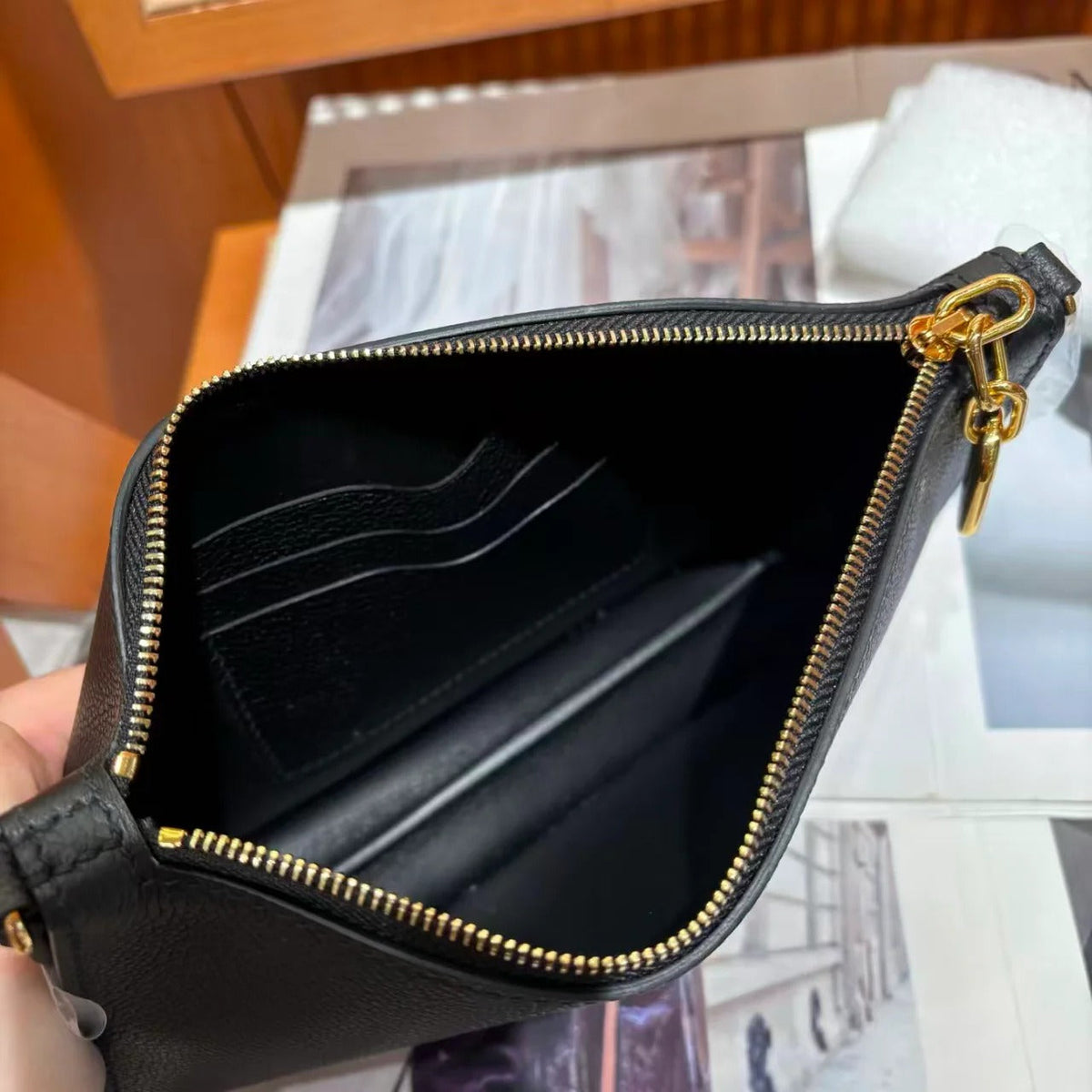H*rmes 2025 Zipengo Chaine d'Ancre To Go Pouch Evergrain Calfskin