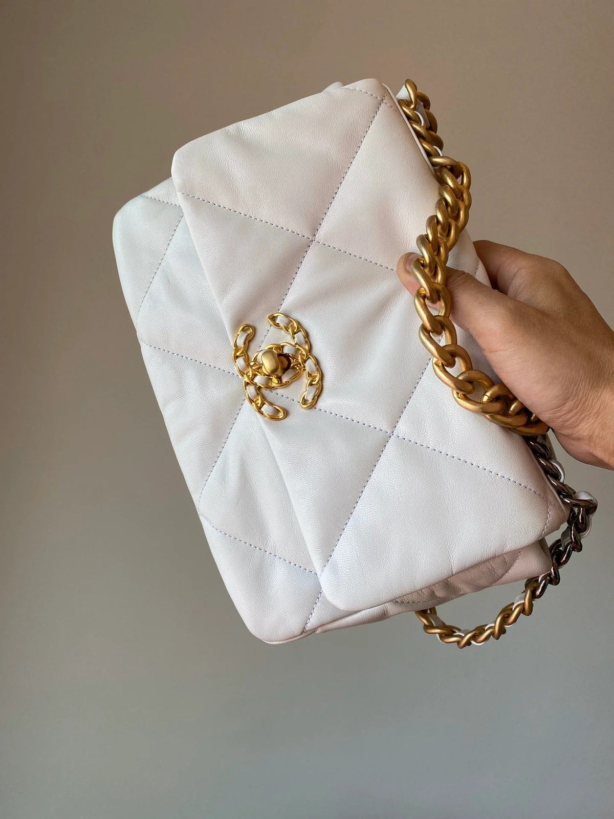 Ch*nel 2026 Flap Bag 26cm White Lambskin With Gold Hardware