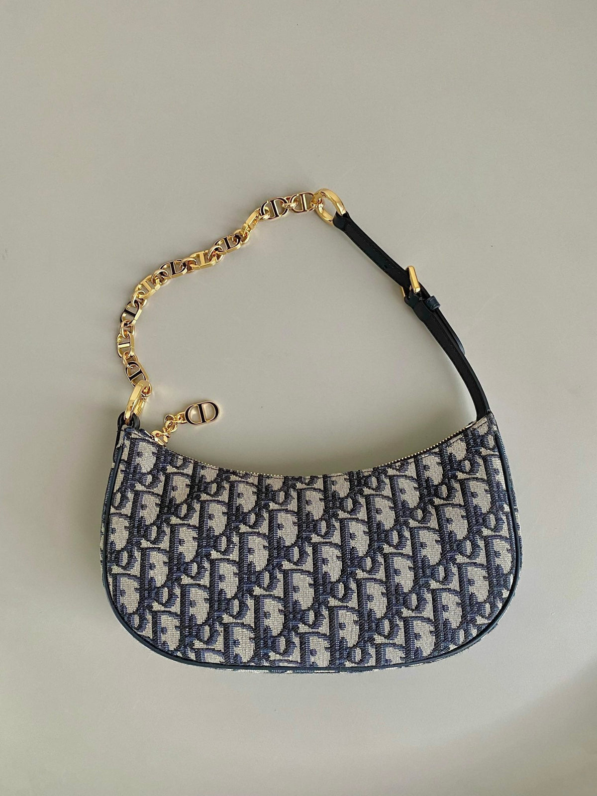 C*D LOUNGE 26CM BLUE OBLIQUE EMBROIDERY